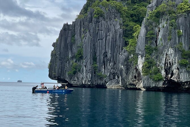 Private El Nido Tour A Island Hopping - Guides, crew, and the human side of the day