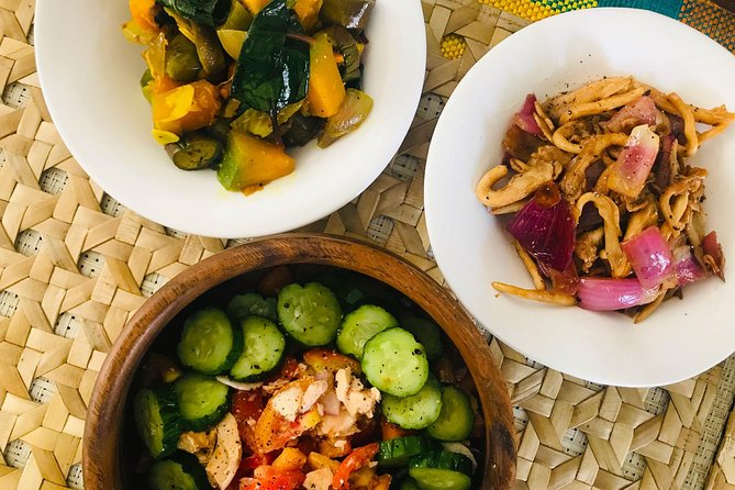 Private Filipino cooking class in a local Manila Home - A Filipino meal begins in the garden