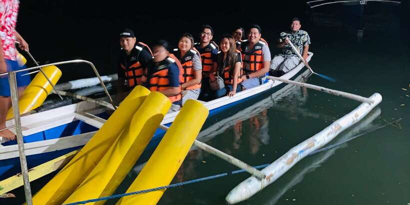 Puerto Princesa: Jungle Firefly Watching Boat Tour & Dinner - What happens aboard the paddle boat