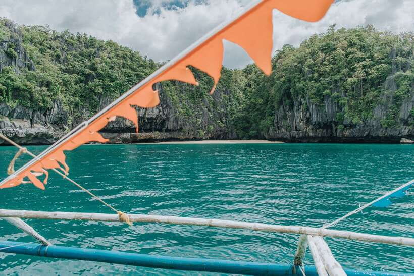 Puerto Princesa: Underground River, Zipline, Paddleboat Tour - Entering the Puerto Princesa Underground River