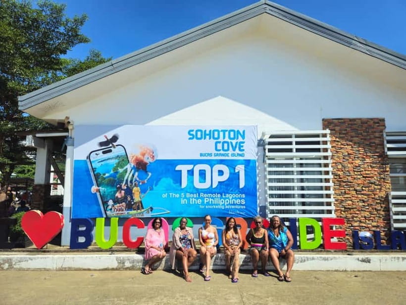 Siargao: Jellyfish Sohoton Cove Tour with Lunch and Pickup - Lunch at Naquiawit Island