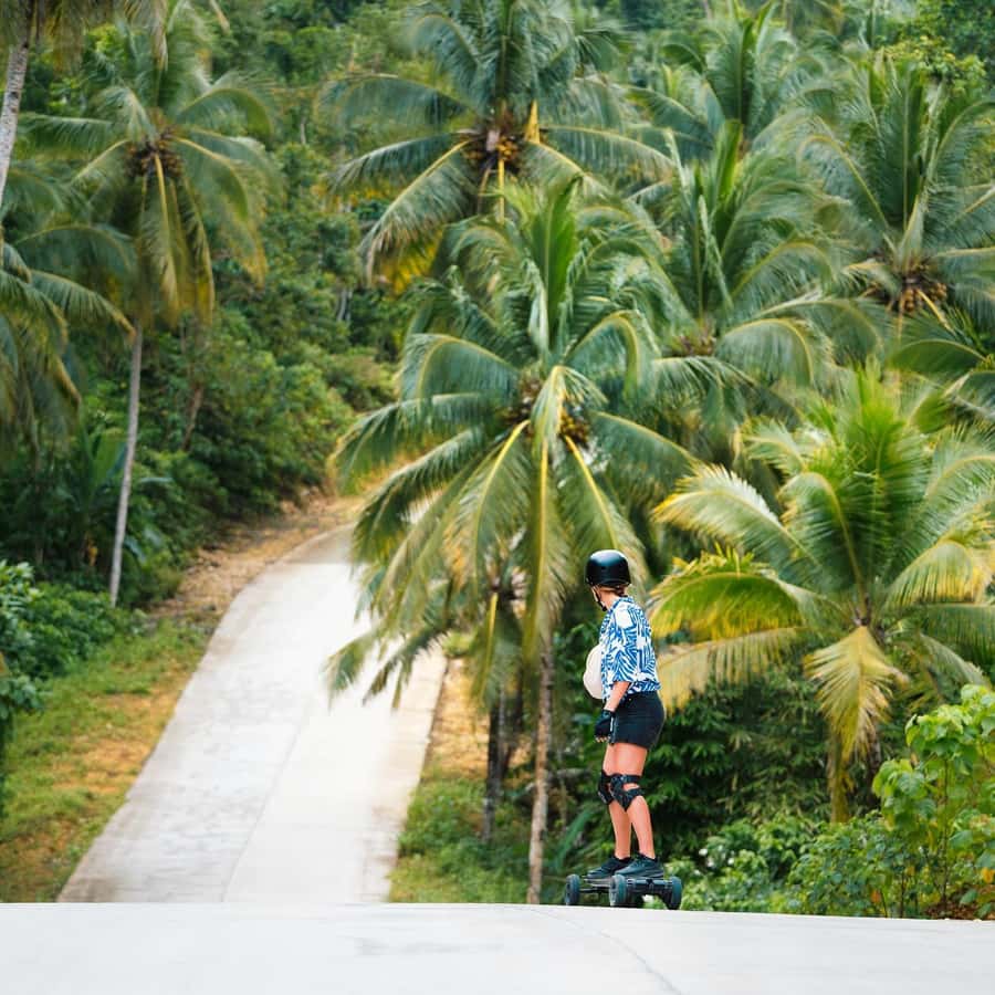 Siargao : Morning 1 Hour Guided Electric Skate Experience - Starting at Jacking Horse Beach