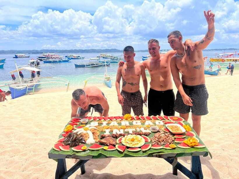 SIARGAO: PRIVATE ISLAND HOPPING GUYAM, DAKU AND NAKED ISLAND - Who will get the most from this island day