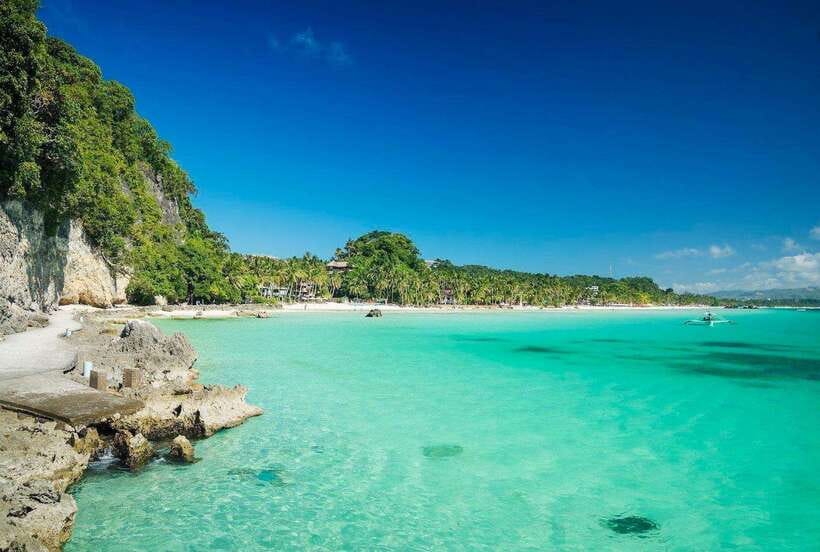 Soar & Explore: Boracay Parasailing + Island Hopping - What this four-hour Boracay tour really offers