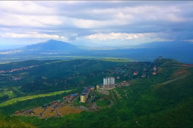 Spectacular Manila to Tagaytay: Full-Day Sightseeing Tour - People’s Park in the Sky by jeepney