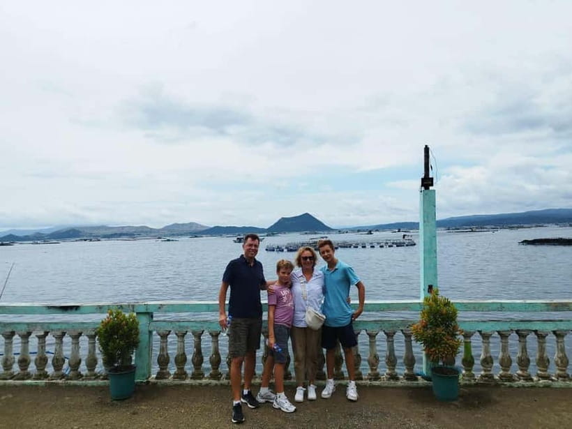 Tagaytay: Taal Volcano Tagaytay Private Tour w/Jeepney Ride - Museo Orlina and Filipino glass sculpture